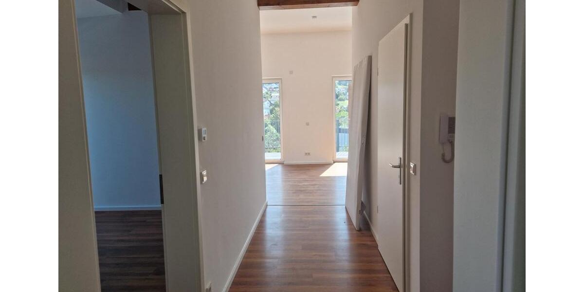 NeubauGeschmackvolle 3-Zimmer-Penthouse Wohnung Terrass+ Aufzug 3 zimmer