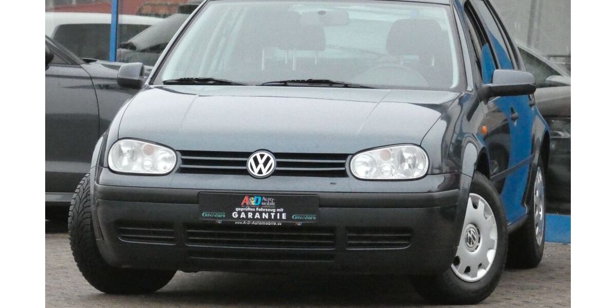 VW Golf 163.000 km 2.490 &euro; Marienmünster 37696