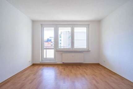 Wohnung zum Mieten in Chemnitz 340 € 59.58 m²