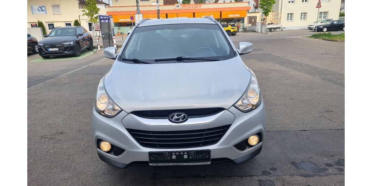 Hyundai ix35 221.306 km 4.890 &euro; Neu-Ulm 89231