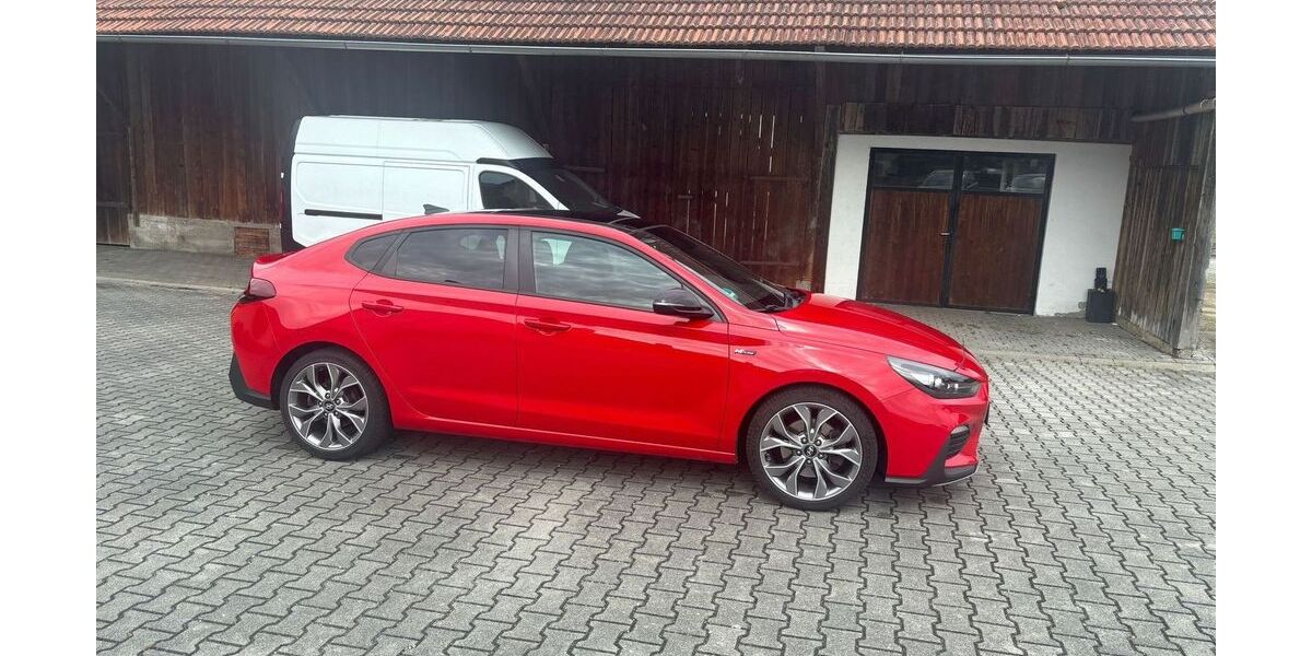 Hyundai i30 51.338 km 16.800 &euro; Kirchroth 94356