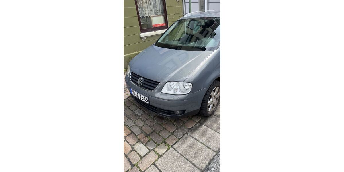 VW Touran 320.879 km 1.850 &euro; Bremerhaven 27576
