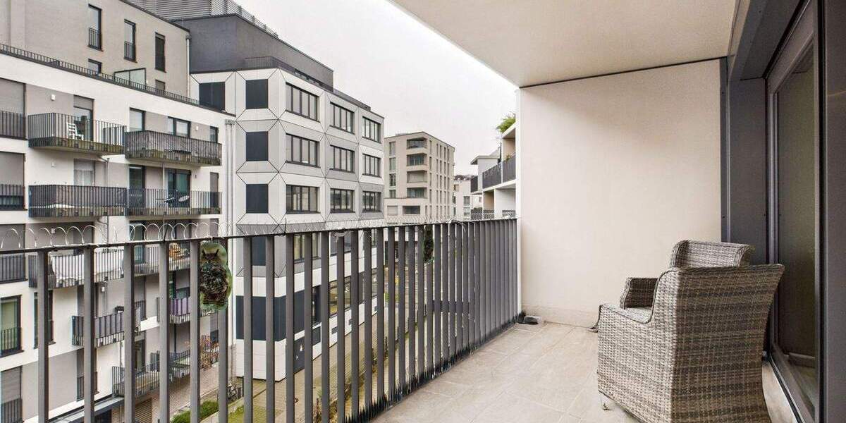 Etagenwohnung Stuttgart Feuerbach - 3 Zimmer, 104 m&sup2;, 2.240&euro; | Angebot:23866729