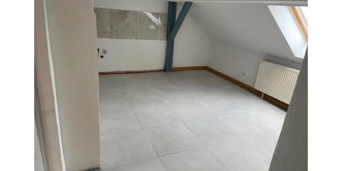 Dachgeschoßwohnung Dessau-Roßlau Dessau - 3 Zimmer, 75 m&sup2;, 480&euro; | Angebot:26505043