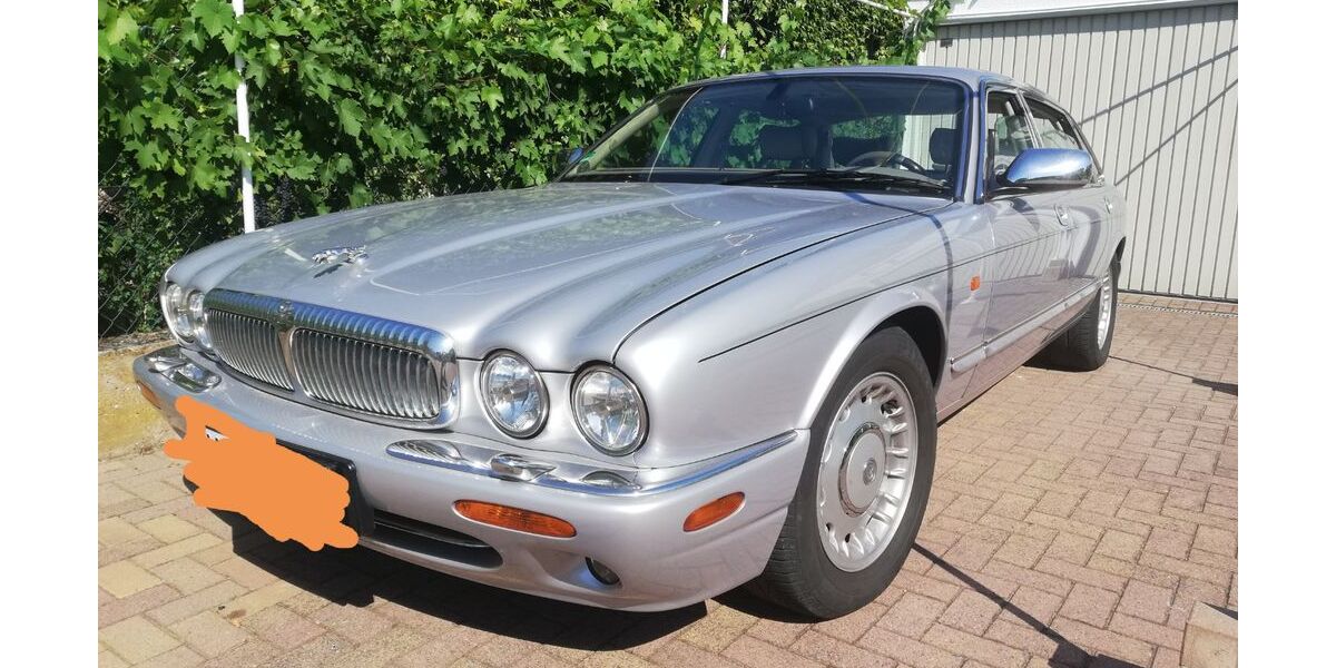 Jaguar Daimler 105.000 km 19.765 &euro; Bensheim 64625