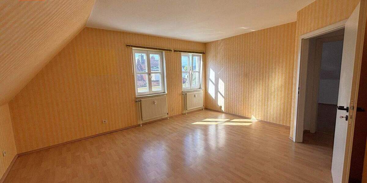 Etagenwohnung Hersbruck - 3 Zimmer, 95 m&sup2;, 319.000&euro; | Angebot:25664902
