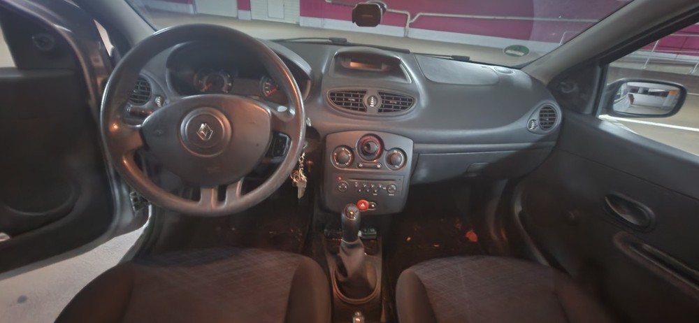 Renault Clio 137.678 km 2.600 &euro; Wuppertal 42275