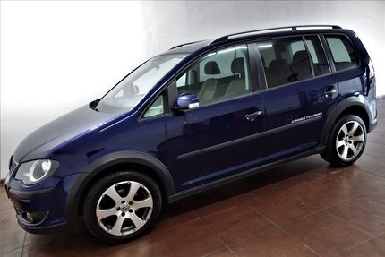 VW Touran 217.000 km 2.999 &euro; Mühlacker 75417