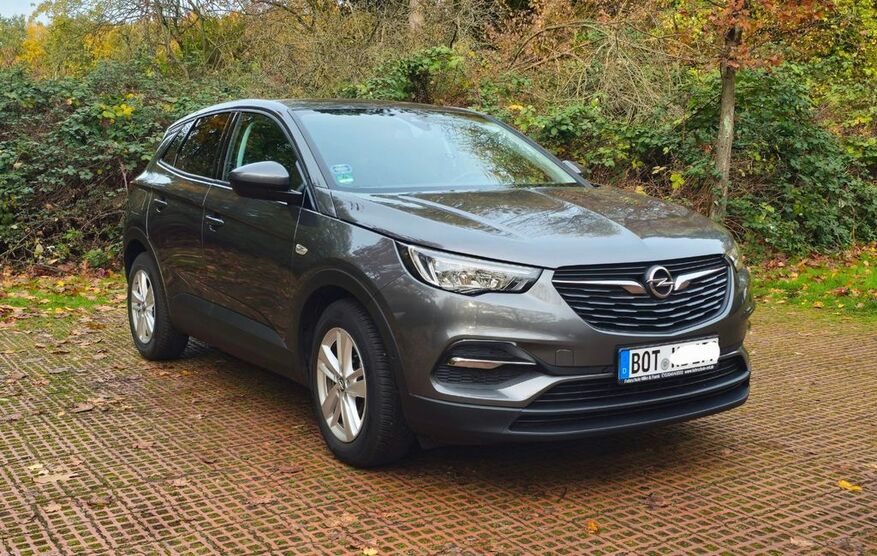 Opel Grandland (X) 33.000 km 17.200 € Bottrop 46240