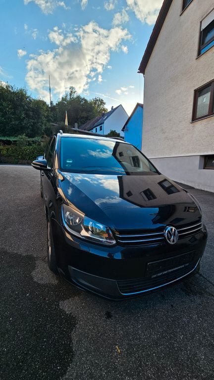 VW Touran 214.000 km 6.700 € Billigheim 74842