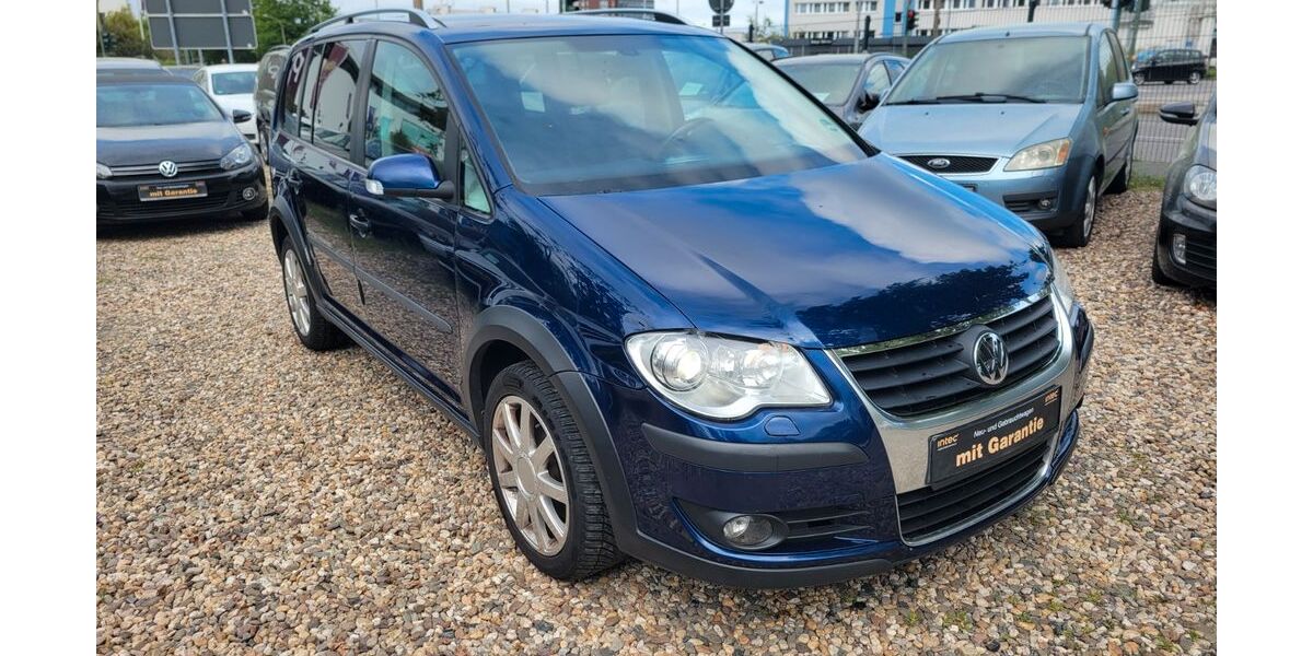 VW Touran 217.071 km 3.999 &euro; Potsdam 14480