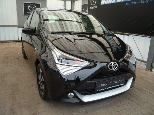 Aygo (X)