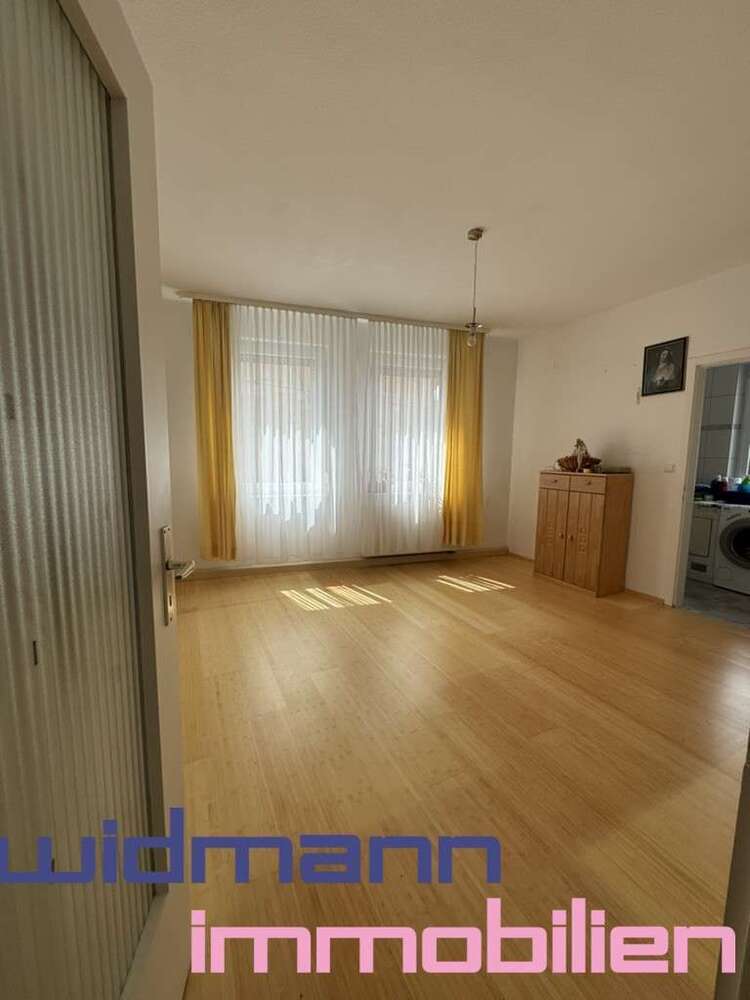 Wohnung zum Mieten in Stuttgart 930 € 77 m²