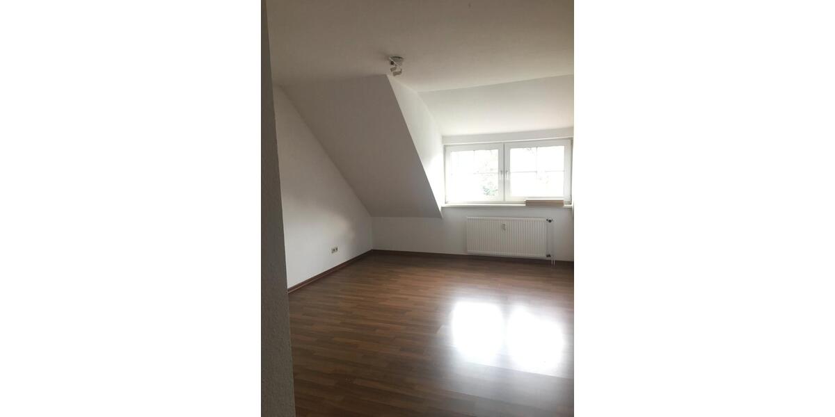 Dachgeschoßwohnung Osterode am Harz - 3 Zimmer, 76 m&sup2;, 103.000&euro; | Angebot:26903826