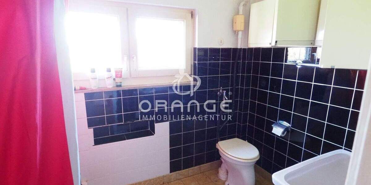 *** Wohnen & Arbeiten kombinieren: Einfamilienhaus mit Praxisanbau und Gartenpool *** 1 zimmer