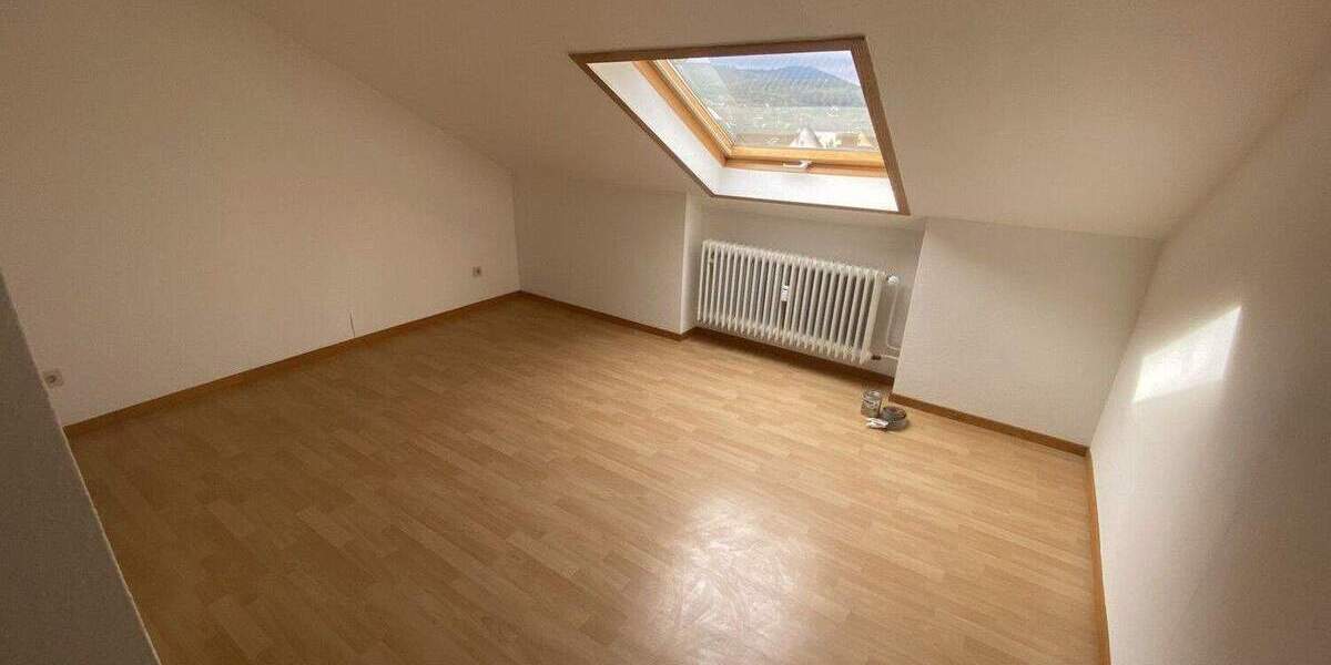 Etagenwohnung Seeheim-Jugenheim Seeheim - 5 Zimmer, 125 m&sup2;, 419.000&euro; | Angebot:25771491