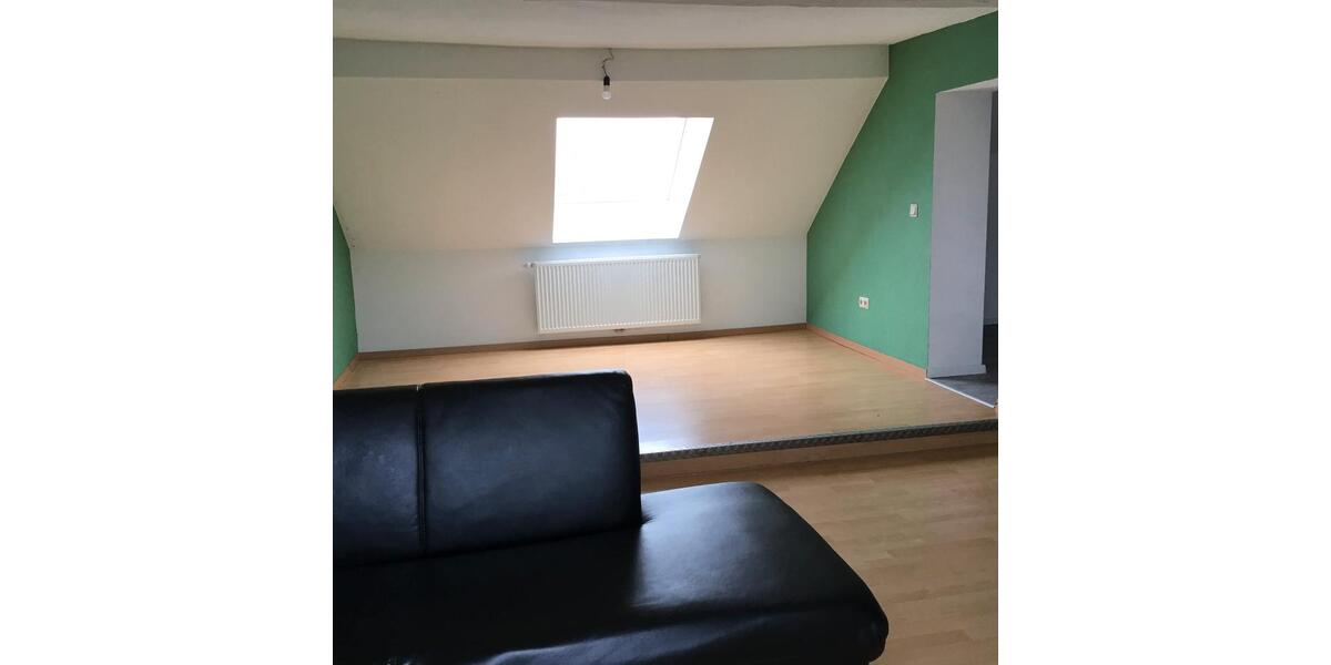 Dachgeschoßwohnung Neunkirchen Heinitz - 3 Zimmer, 62 m&sup2;, 530&euro; | Angebot:26477296