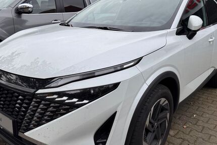 Nissan Qashqai 5.900 km 35.990 € Oldenburg 26125