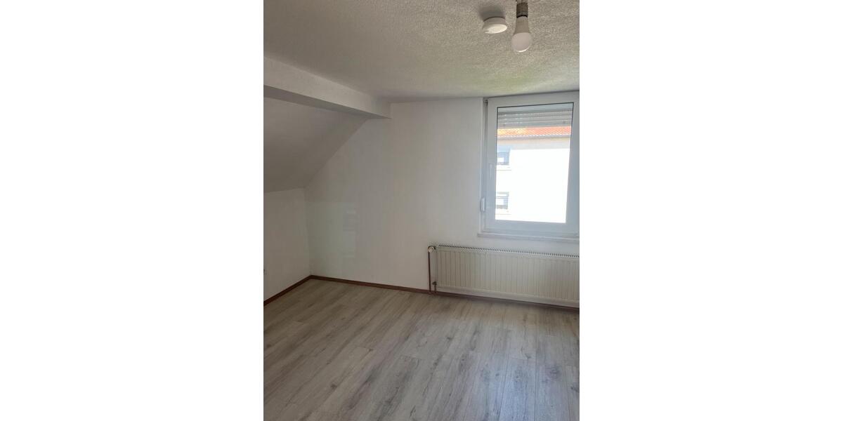 Einfamilienhaus Bad Hersfeld - 4 Zimmer, 100 m&sup2;, 1.250&euro; | Angebot:26129819