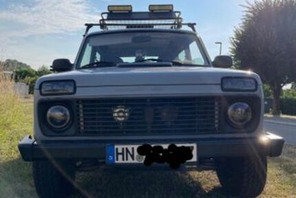 Lada Niva 47.000 km 17.700 &euro; Bad Rappenau 74906