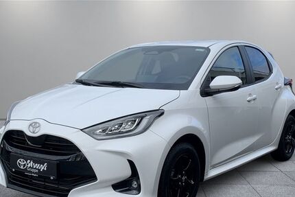 Toyota Yaris 1.500 km 24.490 &euro; Würzburg 97076