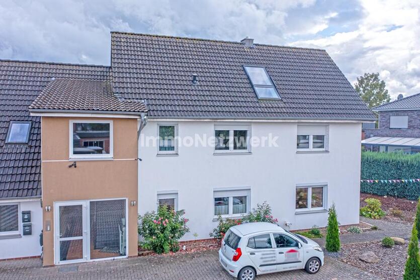 Moderne 3-Zimmer-Erdgeschosswohnung mit Einbauküche und Garten in Syke-Barrien zimmer