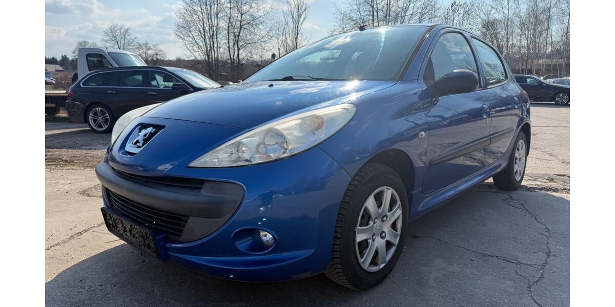 Peugeot 206 97.000 km 2.499 &euro; Chemnitz 09114