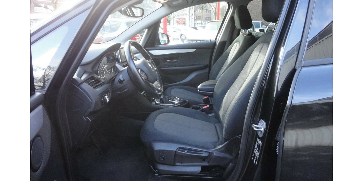 BMW 218 Active Tourer Autom+Navi Service+Kette neu 112.000 km 10.999 &euro; Neuss 41462
