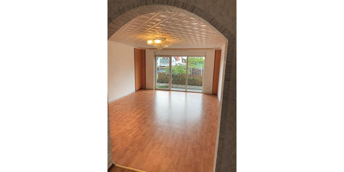 Doppelhaushälfte Hankensbüttel - 7 Zimmer, 165 m&sup2;, 230.000&euro; | Angebot:26786898