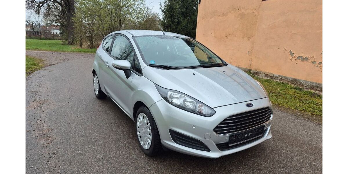 Ford Fiesta 39.000 km 6.800 &euro; Glauchau 08371