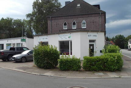 Rahlstedt, Zinsobjekt mit 3 Wohnungen, Gewerbefläche und Praxisfläche Netto Mieteinnahmen p.a. 48.720€