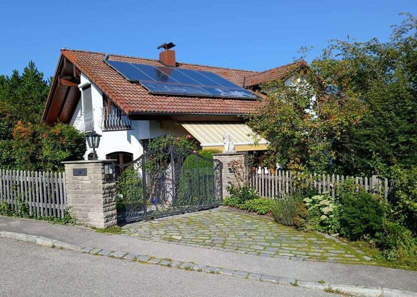 Haus zum Kaufen in Münsing 2.250.000 € 256 m²