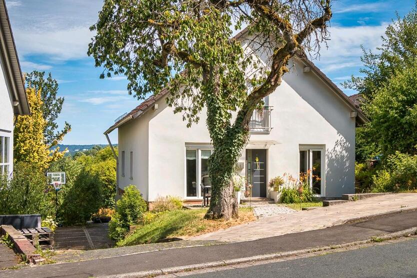 Tolles Haus in Ockershausen mit Blick auf Marburg zu vermieten