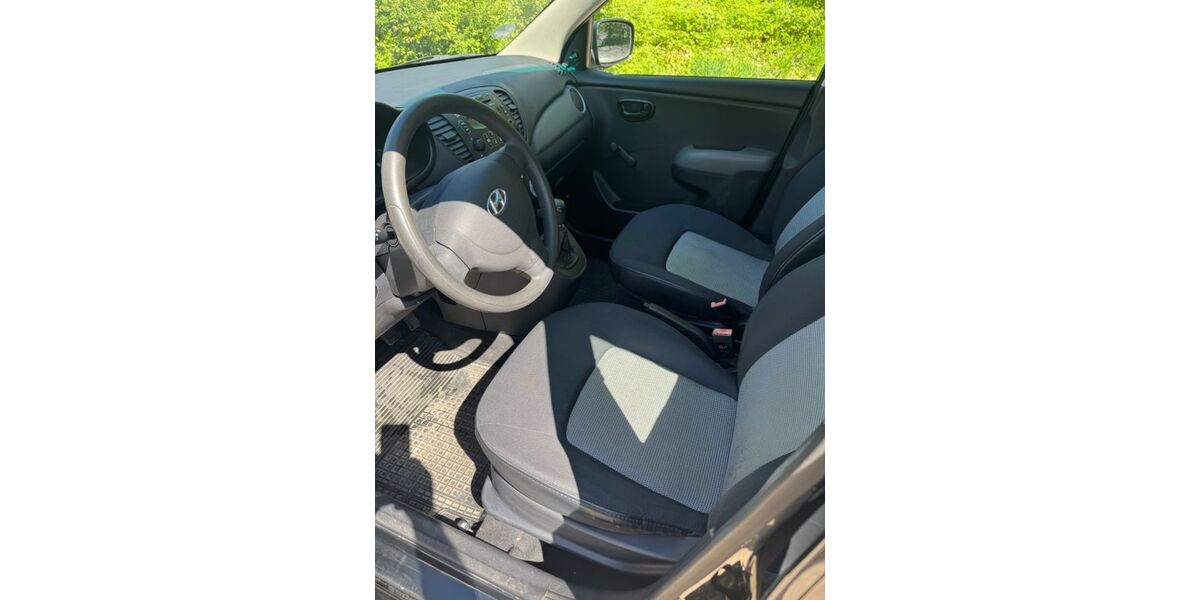 Hyundai i10 103.000 km 2.450 &euro; Wiesbaden 65207