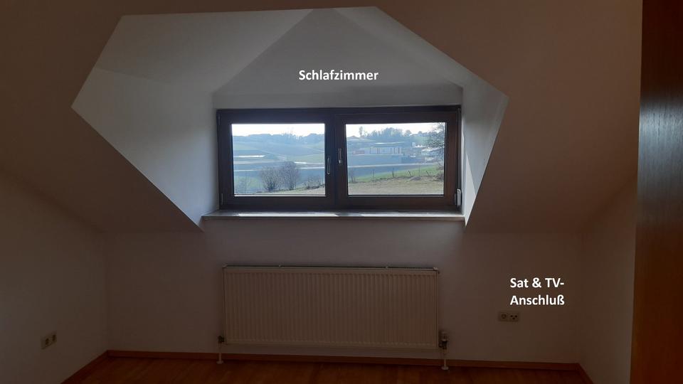 Dachgeschoßwohnung Salzweg - 3 Zimmer, 78 m&sup2;, 771&euro; | Angebot:25482391