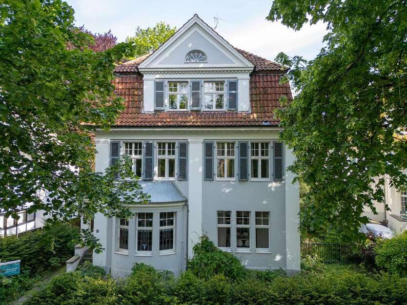 Haus zum Kaufen in Bad Godesberg 1.850.000 € 305 m²