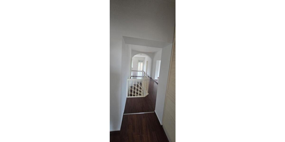 Etagenwohnung Tangermünde - 4 Zimmer, 151 m&sup2;, 1.057&euro; | Angebot:25510420