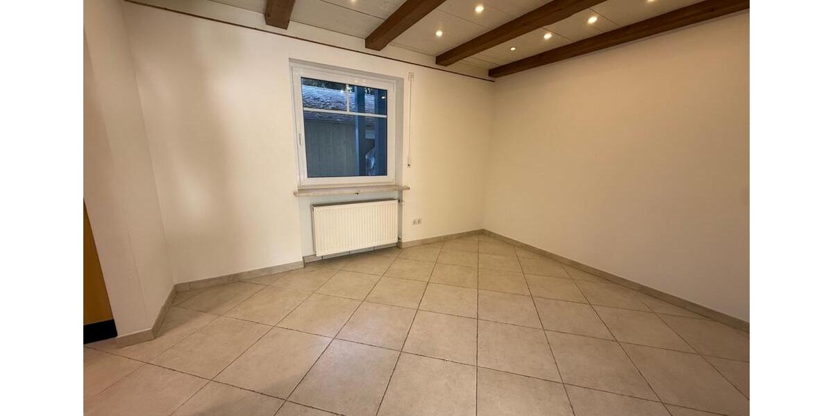 Doppelhaushälfte Tutzing - 5 Zimmer, 141 m&sup2;, 2.390&euro; | Angebot:24660608