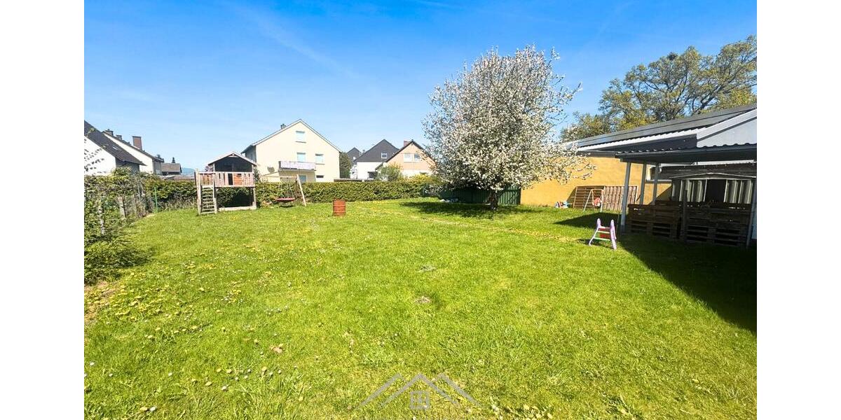 Dachgeschoßwohnung Hessisch Oldendorf - 3 Zimmer, 85 m&sup2;, 750&euro; | Angebot:26591128
