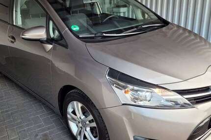 Toyota Verso 295.356 km 5.950 &euro; Berlin 12277