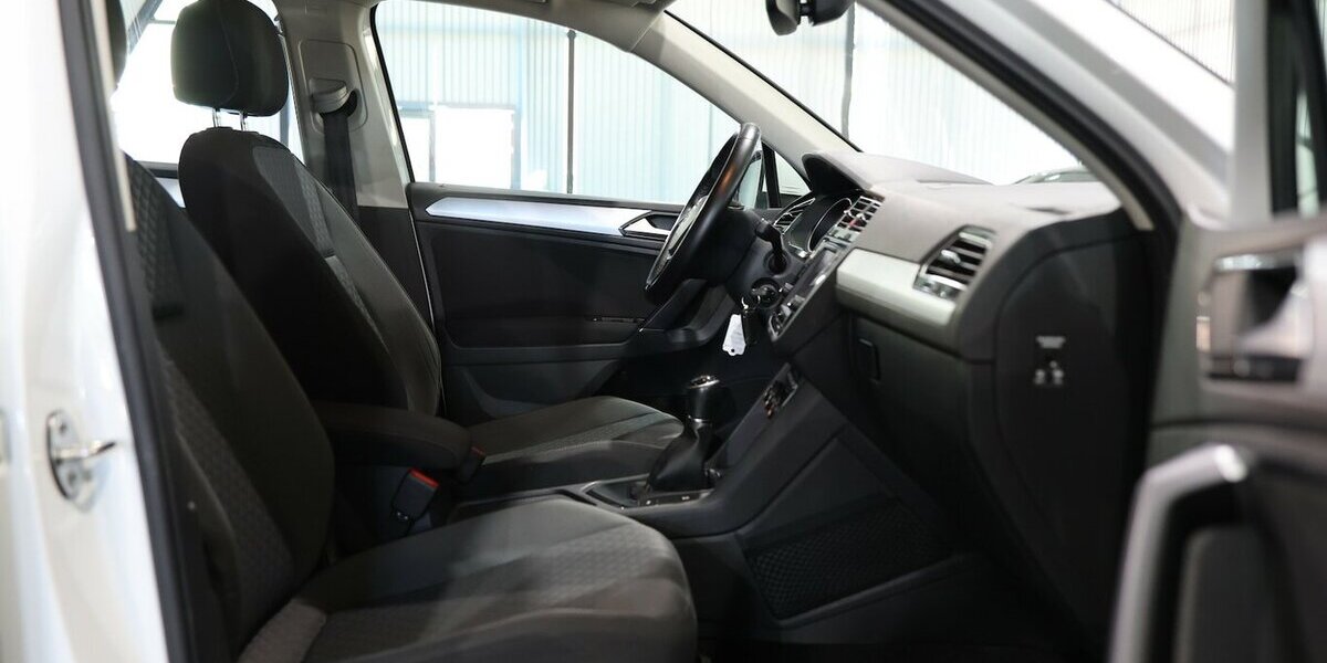 VW Tiguan 1.4 TSI Comfortline BMT WHITE / NAVI-DM 102.000 km 14.555 &euro; Hamm 59077