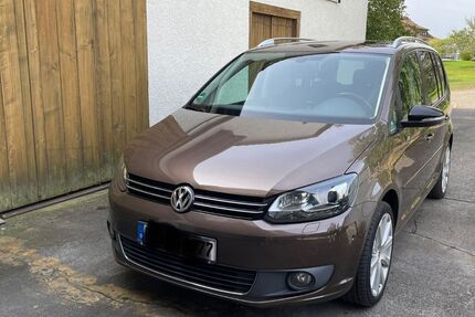 VW Touran 239.500 km 7.299 € Horgenzell 88263