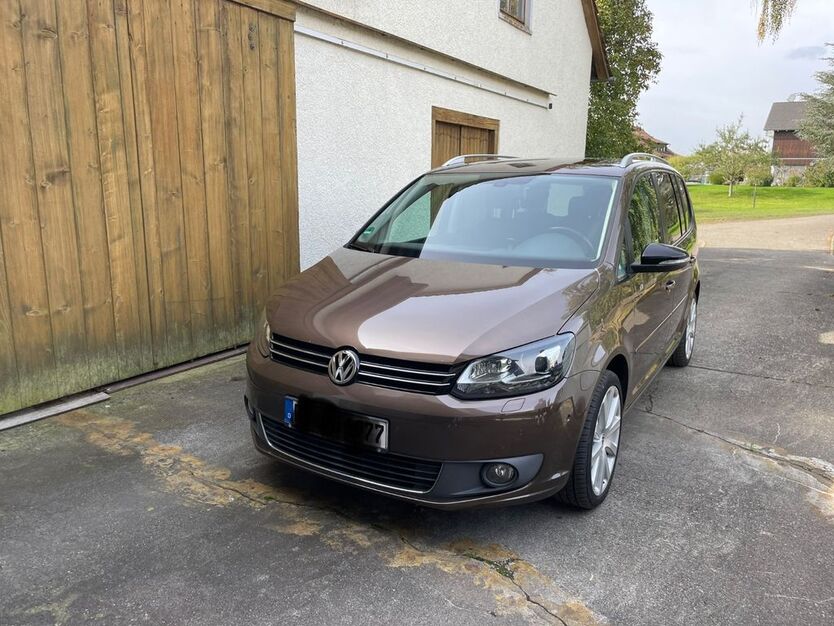 VW Touran 239.500 km 7.299 € Horgenzell 88263