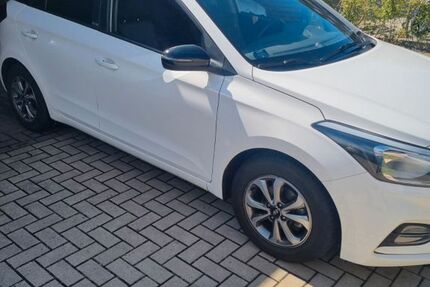 Hyundai i20 59.605 km 10.850 &euro; Hamburg 21031