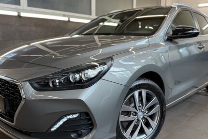 Hyundai i30 97.534 km 12.987 € Cottbus 03044