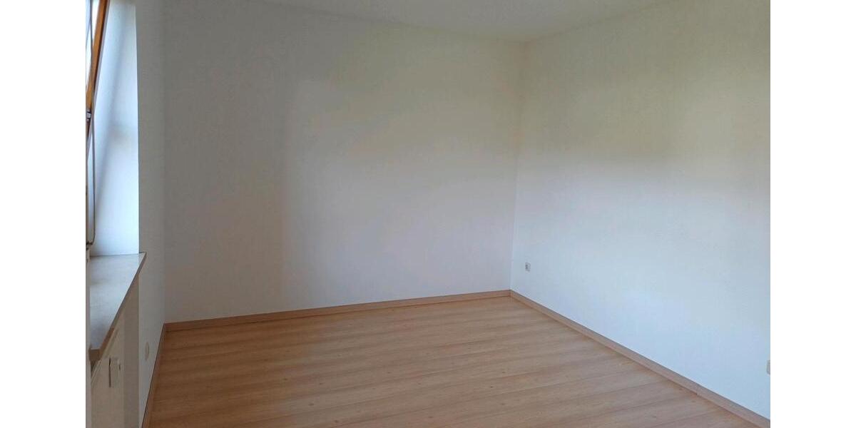 Erdgeschoßwohnung Hengersberg - 2 Zimmer, 63 m&sup2;, 180.000&euro; | Angebot:27155207