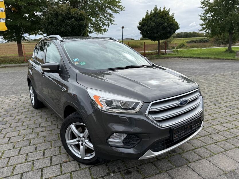 Ford Kuga 116.000 km 8.999 € Limburg/Eschhofen 65552