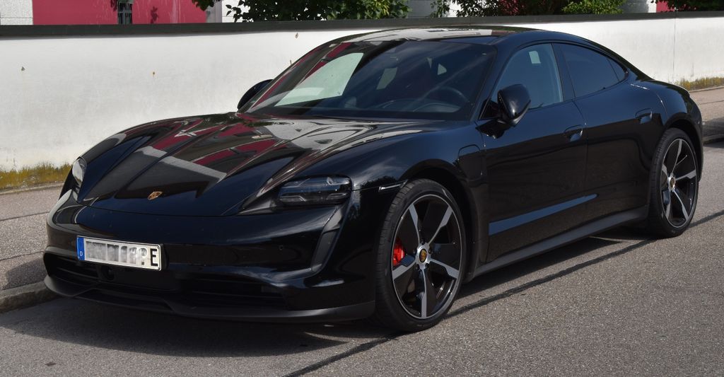 Porsche Taycan 38.500 km 68.900 &euro; Ingolstadt 85055