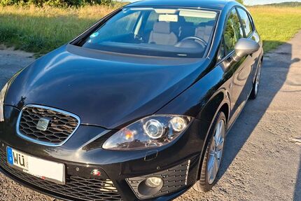 Seat Leon 193.000 km 5.299 &euro; Würzburg 97070