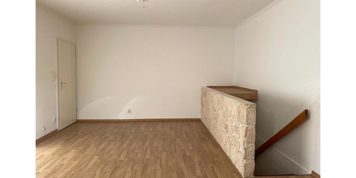 5-Zimmerwohnung mit Balkon, Garten und Garage mit direktem Zugang zur Wohnung 5 zimmer